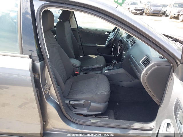 3VW2K7AJ2EM215285 Volkswagen Jetta 2.0l S