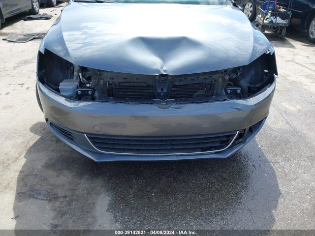 3VW2K7AJ2EM215285 Volkswagen Jetta 2.0l S