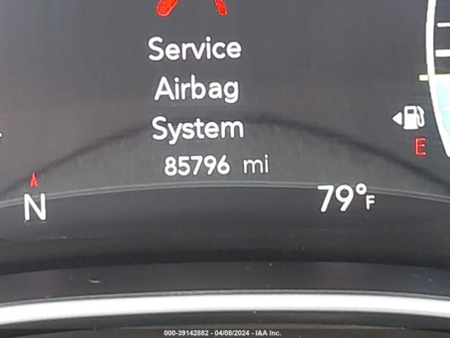 2C4RC1GG5JR320977 Chrysler Pacifica Limited