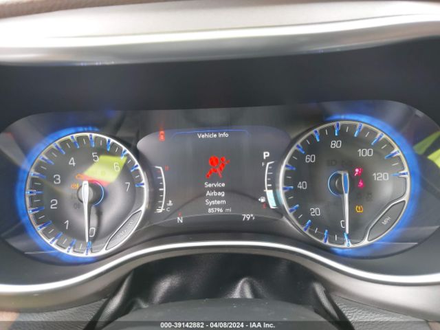 2C4RC1GG5JR320977 Chrysler Pacifica Limited