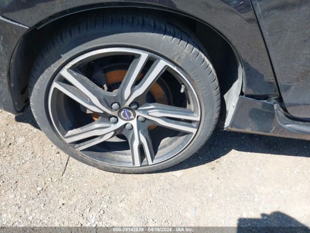 YV149MSS7H1352893 Volvo V60 T6 R-design Platinum