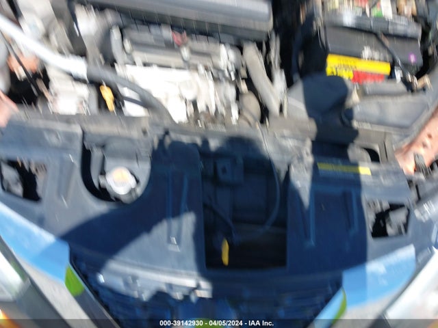 Nissan ROGUE S 2017 JN8AT2MT1HW148473 Image 10