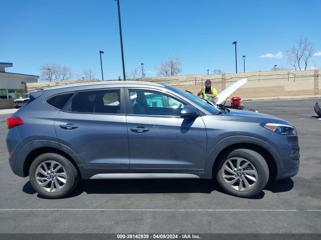 Hyundai Tucson 2018 KM8J33A42JU684134 Image 29