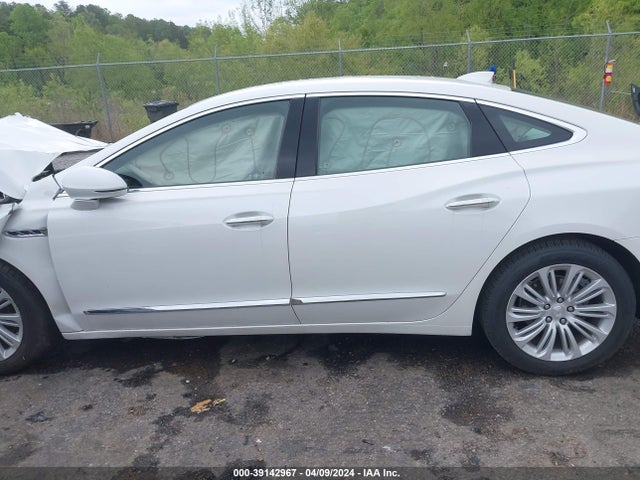 1G4ZP5SZ8JU127564 Buick Lacrosse Essence