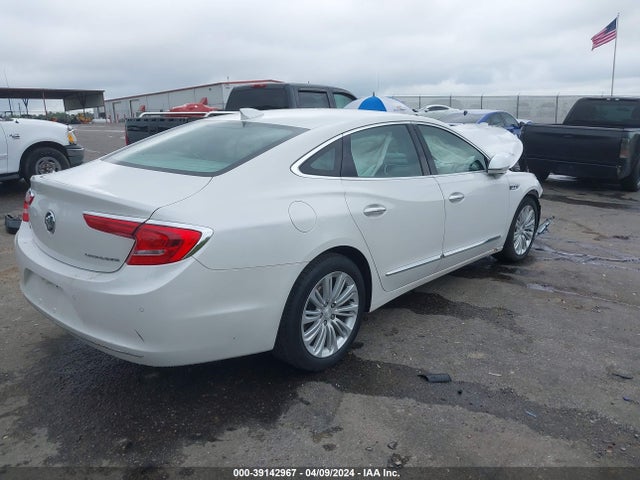 1G4ZP5SZ8JU127564 Buick Lacrosse Essence