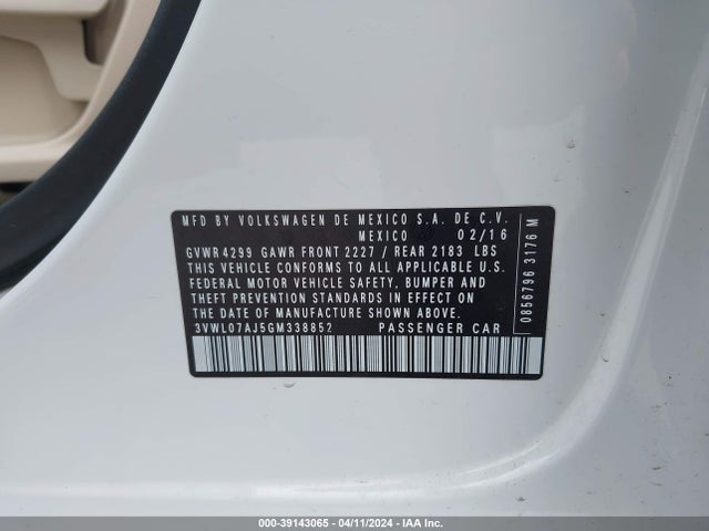 3VWL07AJ5GM338852 Volkswagen Jetta 1.8t Sel