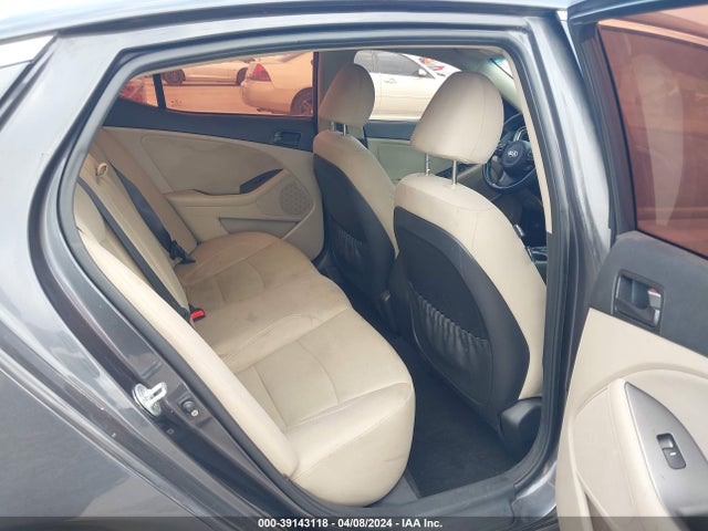KIA Optima Lx 2015 KNAGM4A79F5621588 Image 8
