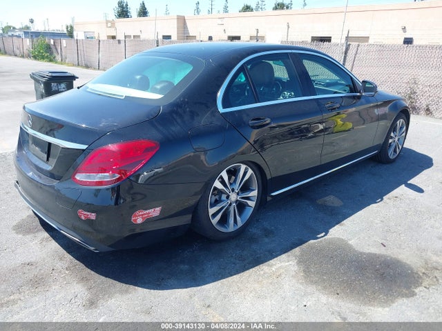 55SWF4HB4GU164304 Mercedes-Benz C-Class
