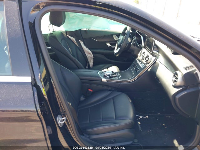 55SWF4HB4GU164304 Mercedes-Benz C-Class