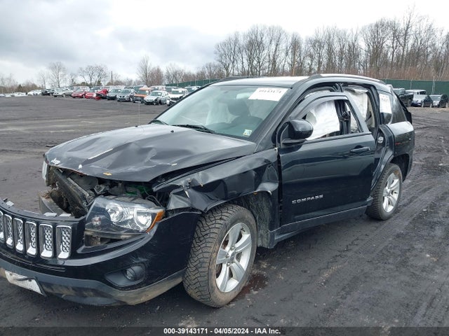 Jeep Compass Latitude 2014 1C4NJDEB6ED521325 Image 2