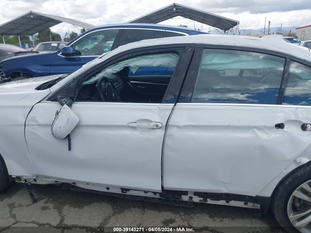 BMW 330I 2018 WBA8B9G5XJNV11381 Image 14