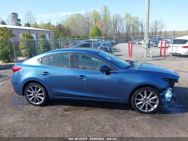 Mazda Mazda3 Touring 2018 3MZBN1V35JM231796 Image 14