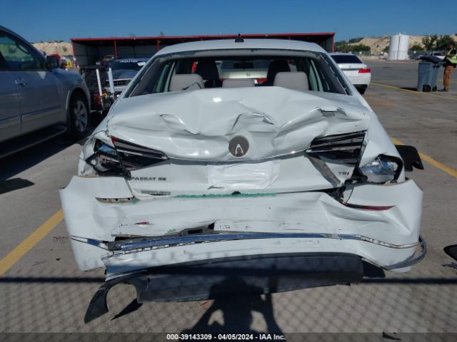 1VWBA7A38JC003863 Volkswagen Passat 2.0t Se