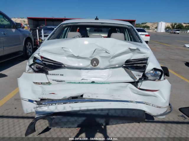1VWBA7A38JC003863 Volkswagen Passat 2.0t Se