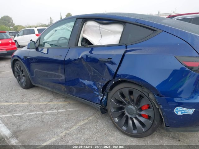 5YJYGDEF7LF058762 Tesla Model Y Long Range Dual Motor All-wheel Drive/performance Dual Motor All-wheel Drive