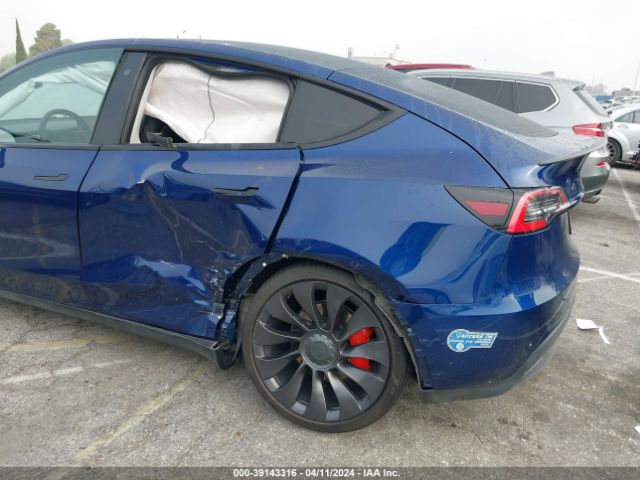 5YJYGDEF7LF058762 Tesla Model Y Long Range Dual Motor All-wheel Drive/performance Dual Motor All-wheel Drive