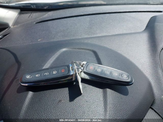 1FADP5CU6FL106538 Ford C-max Energi Sel