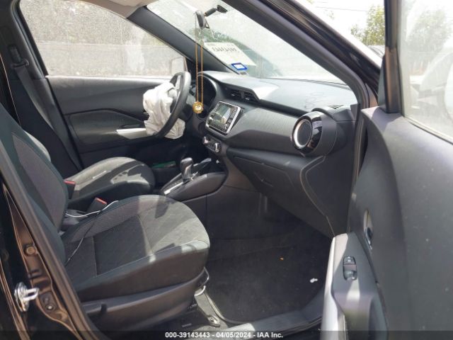 3N1CP5CU4KL551996 Nissan KICKS SV