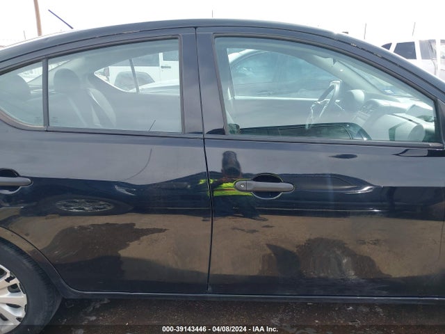 Nissan Versa 1.6 S+ 2019 3N1CN7AP8KL811587 Image 14