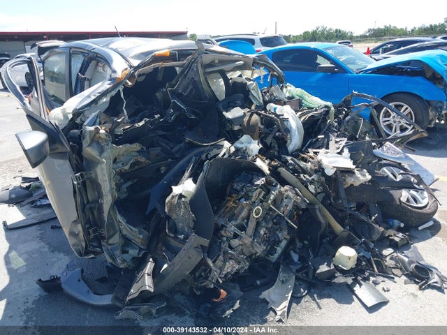 2018 3N1CN7AP5JL884365 main image
