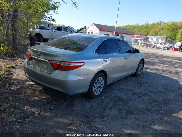 Toyota CAMRY LE 2016 4T4BF1FK3GR558578 Image 4