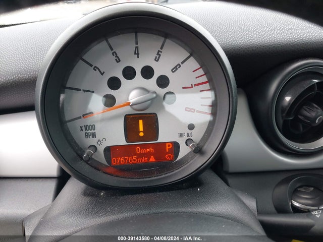 2011 MINI COOPER WMWSU3C52BT253258 Photo 6