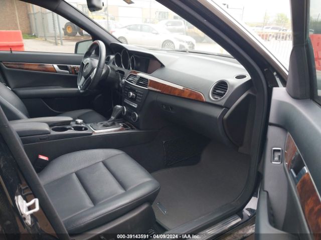 WDDGF4HB2EG210971 Mercedes-Benz C 250 Luxury/sport