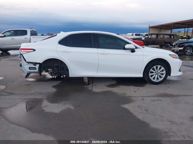 Toyota CAMRY LE 2020 4T1C11AK4LU954047 Image 14