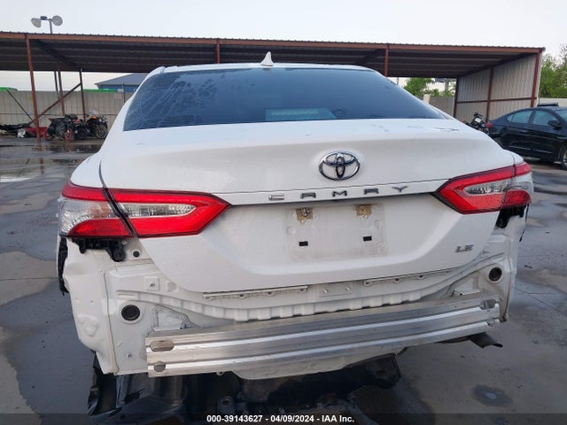 Toyota CAMRY LE 2020 4T1C11AK4LU954047 Image 17