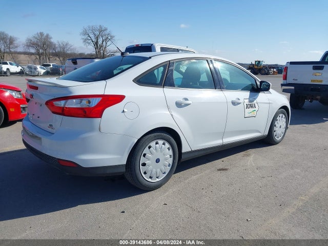 Ford FOCUS SE 2014 1FADP3F23EL282833 Image 4