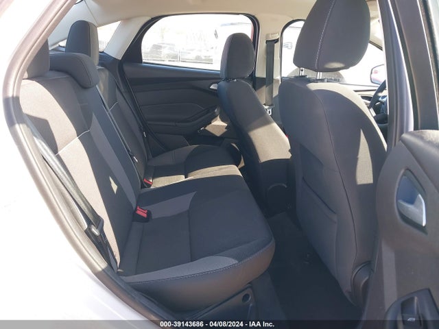 Ford FOCUS SE 2014 1FADP3F23EL282833 Image 8
