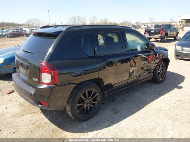 1C4NJCBA9ED674397 Jeep Compass Altitude
