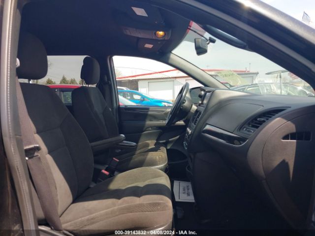 2C4RDGBG0JR160966 Dodge Grand Caravan Se Plus