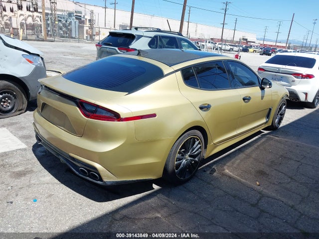 KIA Stinger Premium 2018 KNAE25LA9J6034094 Image 4