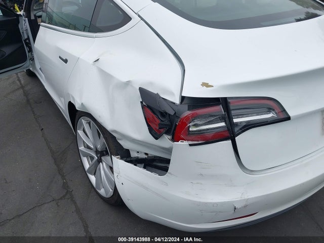 5YJ3E1EB4JF134074 Tesla Model 3 Long Range/performance