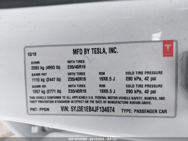 5YJ3E1EB4JF134074 Tesla Model 3 Long Range/performance
