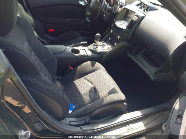 Nissan 370z Sport Tech 2017 JN1AZ4EH7HM953473 Image 5