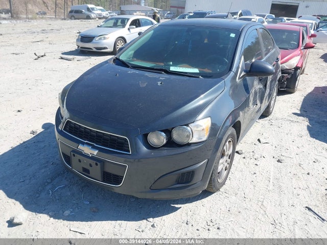 Chevrolet Sonic Lt Auto 2014 1G1JC5SH9E4180227 Image 2