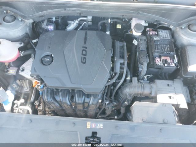 5NMS14AJ6PH561074 Hyundai Santa Fe Se