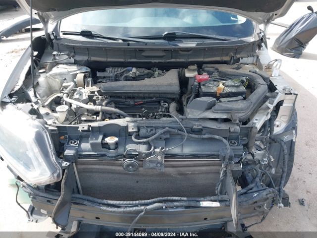 KNMAT2MT9GP676248 Nissan ROGUE SV