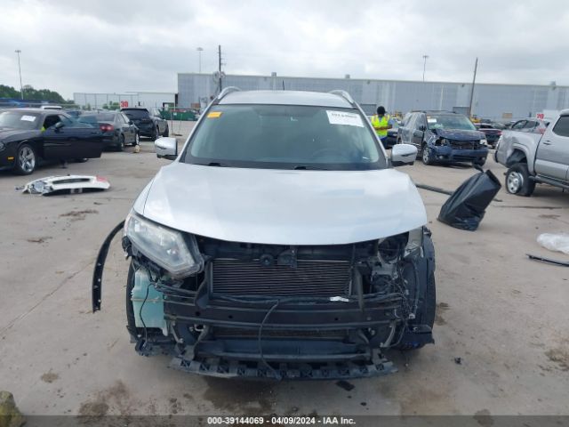 KNMAT2MT9GP676248 Nissan ROGUE SV