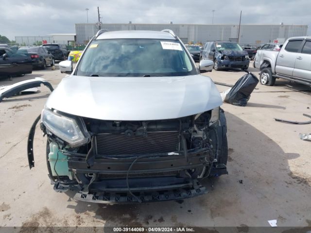 KNMAT2MT9GP676248 Nissan ROGUE SV