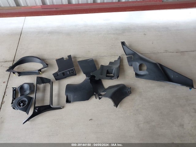 Toyota COROLLA LE 2019 2T1BURHE7KC211836 Image 12