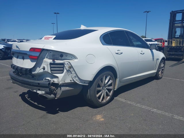 2013 JAGUAR XF SAJWA0ES0DPU00589 Photo 3
