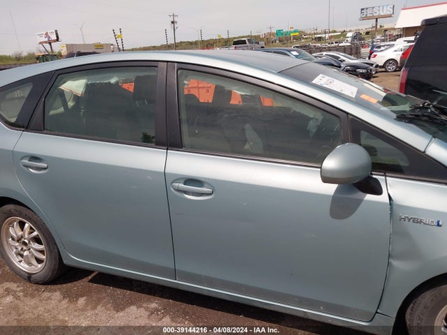 Toyota Prius V Three 2015 JTDZN3EU1FJ040130 Image 13