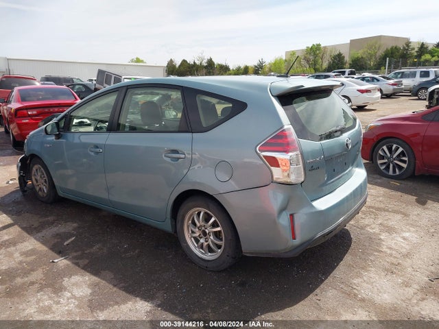 Toyota Prius V Three 2015 JTDZN3EU1FJ040130 Image 3