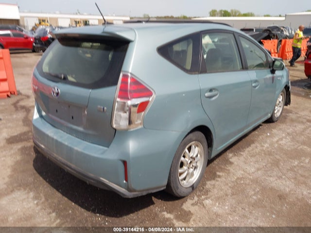 Toyota Prius V Three 2015 JTDZN3EU1FJ040130 Image 4