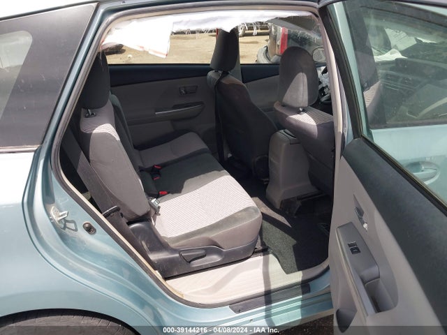 Toyota Prius V Three 2015 JTDZN3EU1FJ040130 Image 8