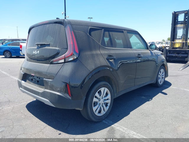 KIA SOUL LX 2023 KNDJ23AU1P7848407 Image 4