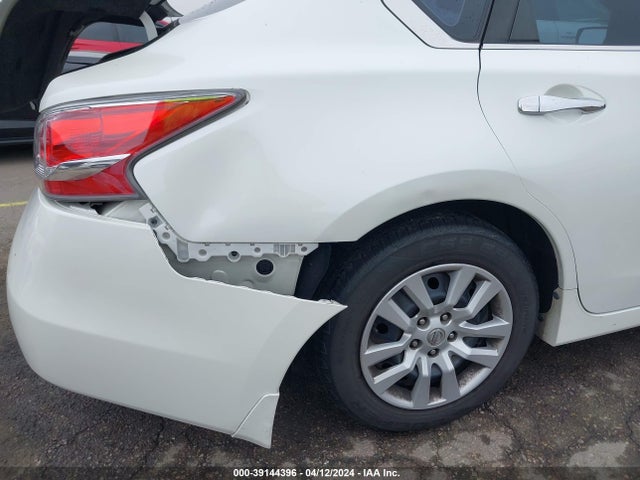 Nissan Altima 2.5 S 2015 1N4AL3APXFC165012 Image 13